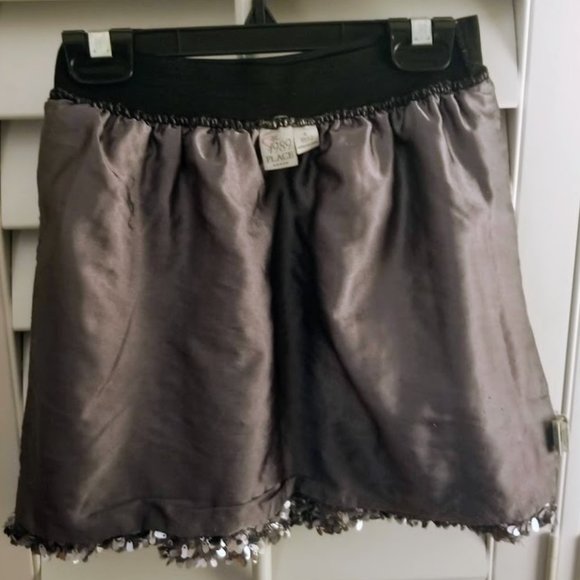 1989 Place | Metallic Grey | Sequins | Balloon bottom | Lined | Size: L 10/12 - Picture 3 of 4